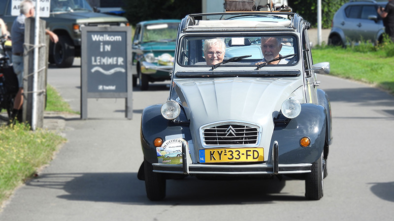 RIJ JIJ ZELFSTANDIG OF VOLG JE GEWOON?